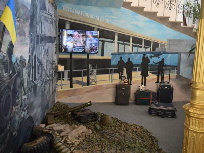 В Одесі відкрили діораму, яка розповідає про героїчну оборону Донецького аеропорту  