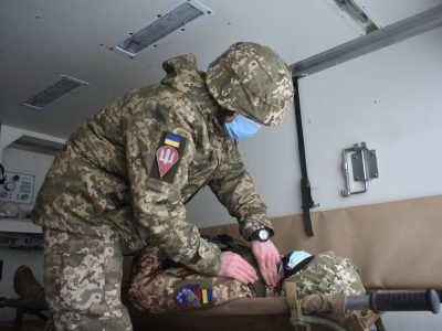 Дніпровські десантники відпрацювали практичні заняття з тактичної медицини  