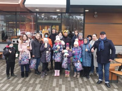 На Київщині діти «кіборгів» та учасників АТО/ООС поколядували  