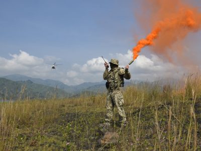 Українські миротворці в Конго провели тренування з наведення гелікоптерів на наземні цілі  
