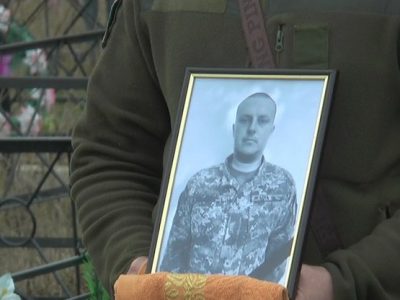  На Миколаївщині прощалися з морським піхотинцем  