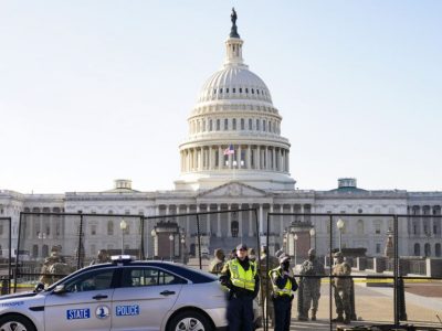 Високопосадовці служб безпеки Капітолію США пішли у відставку  