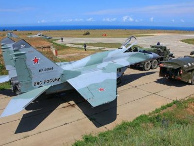 Директора кримського підприємства підозрюють у сприянні Росії в організації авіаперельотів  