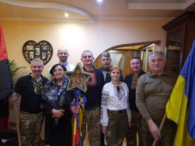 Колядку співали десять годин – 30 100 гривень на безпілотник  