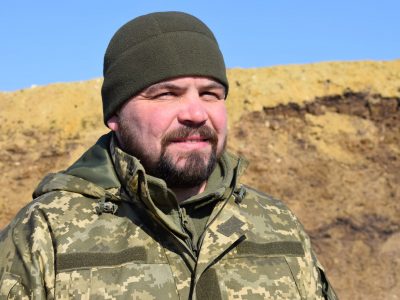 Почавши служити у військкоматі, старший сержант Сергій Кузик попросився знову на передову  