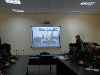 У Командуванні Сил підтримки пройшли заняття з національно-патріотичної підготовки на основі Дебальцевської операції  