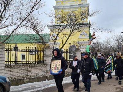 Кілійщина проводжає в останню путь свого Героя – захисника Владислава Лященка  