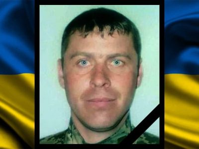 22 лютого від осколкових поранень загинув військовий Сергій Петраускас з окремої механізованої бригади  