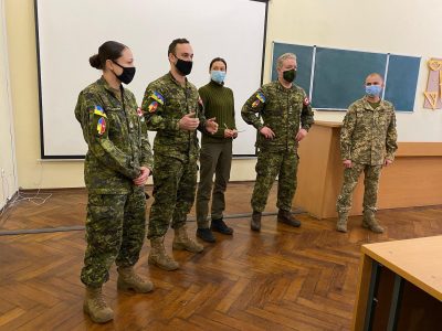 В Одесі представники ЗС Канади взяли участь у проведенні курсів з підготовки штабів батальйонів ДШВ  