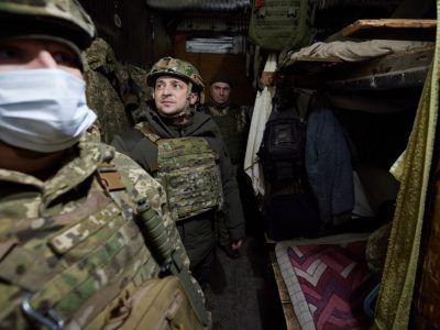 Президент з послами G7 побував за кілька десятків метрів від контактної лінії на Донбасі  