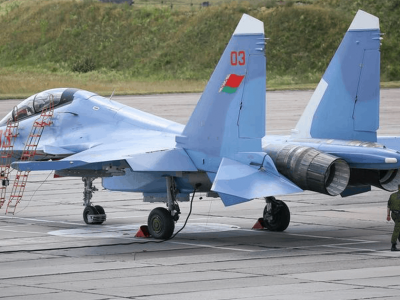 Білорусь отримає Су-30СМ у 2022 році  