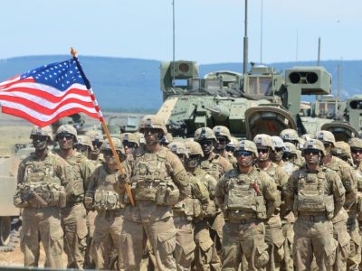 Підтримувані Іраном бойовики, які базуються у Сирії, готують удари по військовому контингенту США у регіоні
