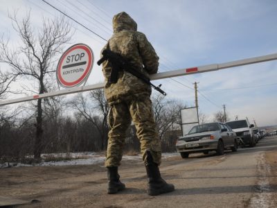 «Станиця Луганська» — єдиний контрольний пункт, який працює щодоби