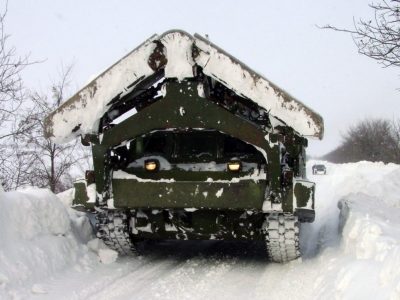 Армія допомагає: врятували від холоду й розчистили понад 700 км доріг  