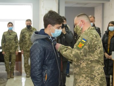 У Вінниці вручили орден «За мужність» родині загиблого військовослужбовця Дмитра Фірсова  