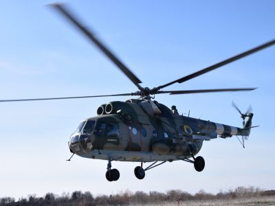 На Полтавщині пілоти практикувалися літати в окулярах нічного бачення  