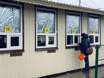 Російсько-окупаційні війська блокують роботу п’яти дорожніх коридорів у районі проведення ООС