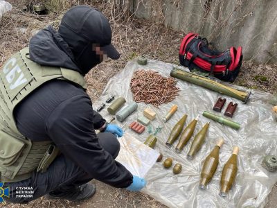 На Донеччині виявлено ворожий схрон із тротилом і мінами, який планувався для диверсії  