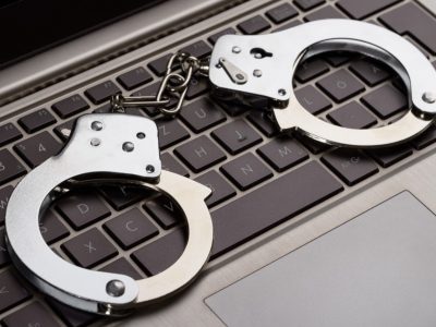 Щорічно 12 березня світ відзначає День свободи слова в Інтернеті  