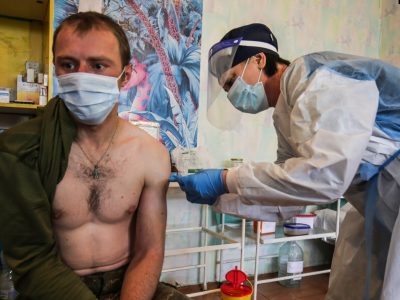 У Збройних силах України вже вакцинували понад 10 тисяч військових  