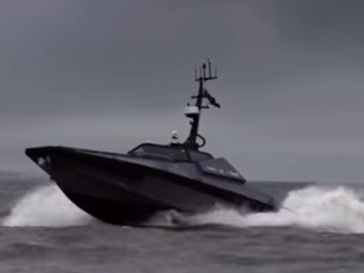 Королівський флот Великої Британії отримав автономне судно Madfox  