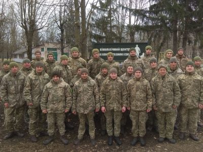 У навчальному центрі Сил підтримки відбувся випуск військових кінологів  