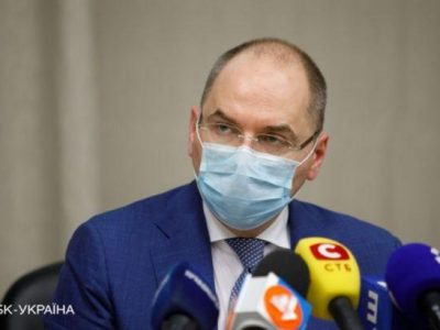 Максим Степанов запевнив у безпеці COVID-вакцини Сovishield: Прищепив себе і батьків