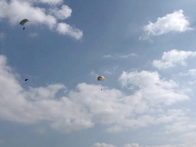 Авіатори бригади транспортної авіації виконали стрибки з парашутами  