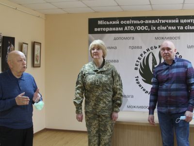 У Вінниці відкрилася виставка офіцерки-художниці  