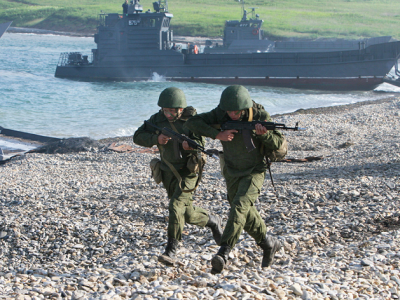 Загроза з Азовського моря, або Навіщо Росія перекидає десантні катери з Каспію  