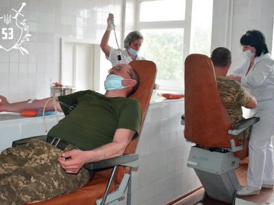 Українські захисники здали кров для потреб медзакладів  