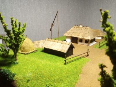 На Миколаївщині колишній військовий створює діорами з історії сільського побуту