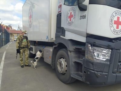 До тимчасово окупованих територій доставили гумвантаж із товарами медичного призначення  
