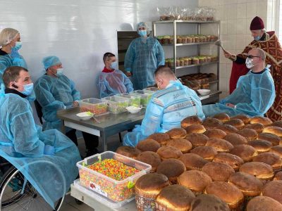 «Паска для друга»: з Рівненщини 1000 пасок поїдуть до захисників на схід України  