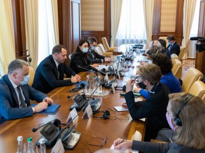 Андрій Єрмак провів переговори з послами «Великої сімки» щодо припинення війни на Донбасі