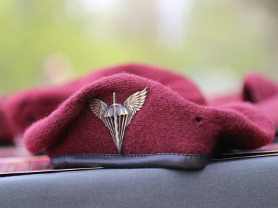«Берет не дають, його заслуговують!»: одеські курсанти-десантники успішно склали іспит  