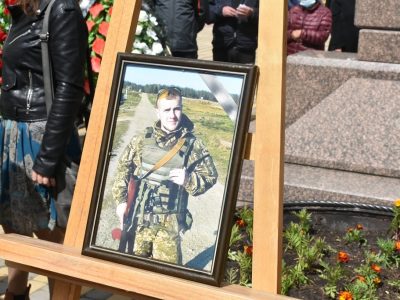 Сергій Коробцов похований з військовими почестями у Коростені