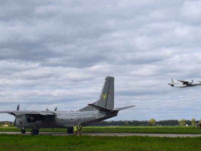 За лічені хвилини авіаційна бригада вийшла з-під удару умовного противника  
