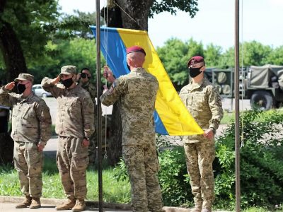Житомирські десантники представляють Україну на багатонаціональних навчаннях «Сейбер Гардіан-2021» в Угорщині  