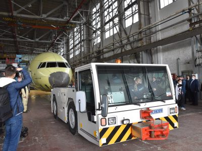 ДП “Антонов” продемонструвало перший фюзеляж літака 178-100Р для потреб ЗСУ, – Уруський  