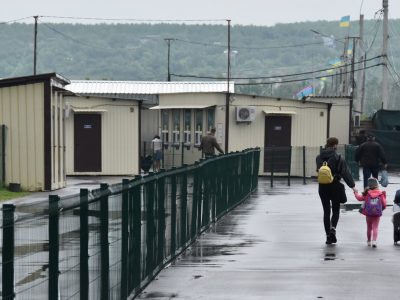 У районі ООС працюють лише два пункти пропуску  