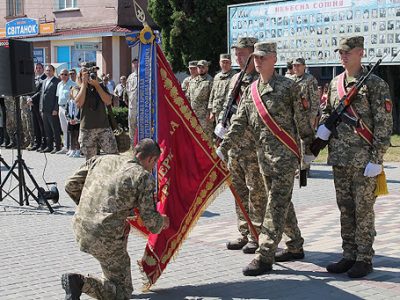 101 рік тому в Бердичеві було урочисто вручено Бойовий прапор дивізії січових стрільців  