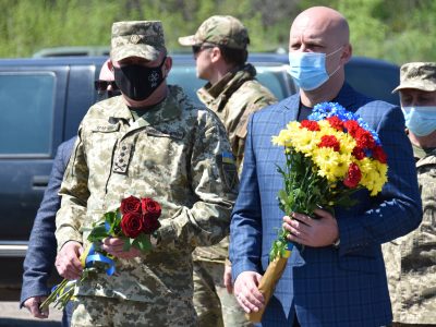 На Донеччині вшанували пам’ять загиблих героїв, які у 2014 році звільняли захоплений терористами Слов’янськ  