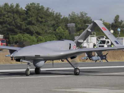 Туреччина та Польща підписали історичний контракт на поставку Bayraktar TB2  