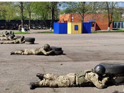 Вогневий рубіж на… плацу частини тероборони  