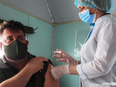 Ревакцинація воїнів триває в районі проведення ООС  