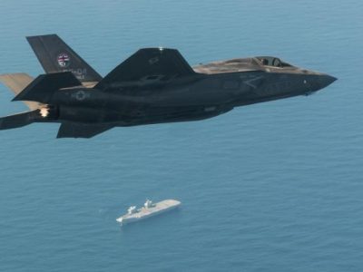Винищувачі США вперше з часів Другої світової здійснили бойовий виліт з іноземного авіаносця