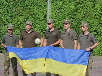 «Я вірю у збірну України!»: українські військові з передової приєдналися до флешмобу  