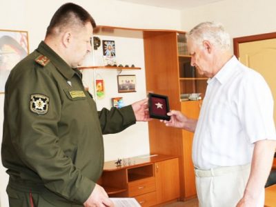 Про що розповів орден санінструктора  