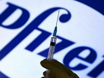 До України прибула нова партія вакцини Pfizer  